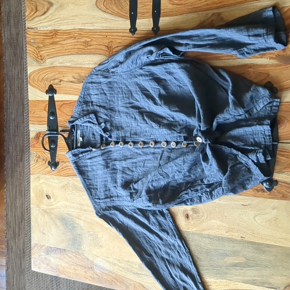 Linen Slate Grey relaxed long sleeve button down - Picture 2 of 6